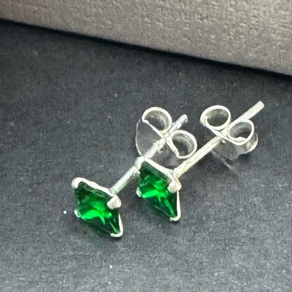3 pairs of CZ Earrings in 925 Silver - Picture 4 of 5